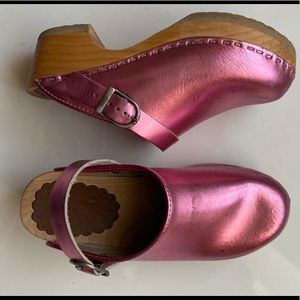 Handcrafted Clogs By Hanna girls